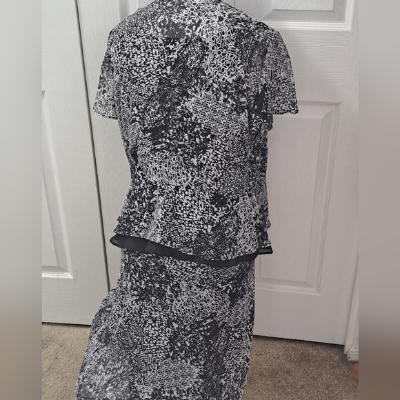 Studio 1 Sleeveless Maxi Dress With Open Top      Size 12 - Picture 4 of 16